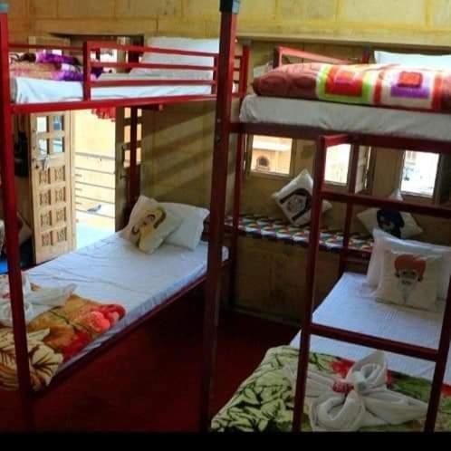 Resting Love Hostel Dzsaiszalmer Kültér fotó