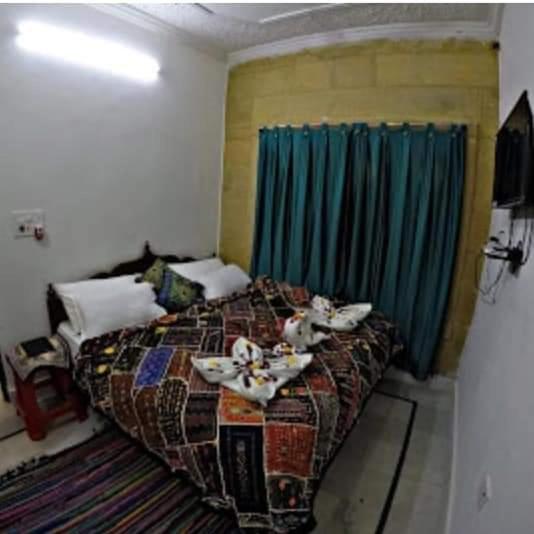 Resting Love Hostel Dzsaiszalmer Kültér fotó