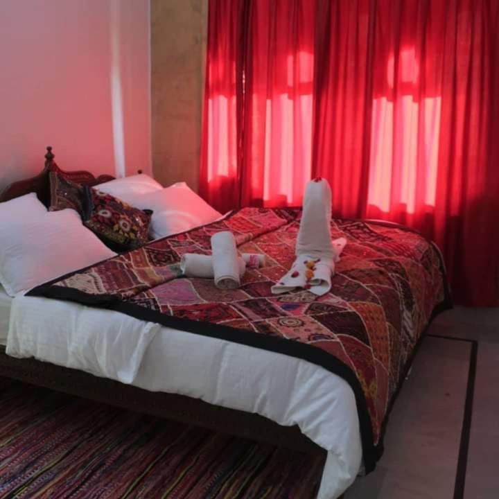 Resting Love Hostel Dzsaiszalmer Kültér fotó