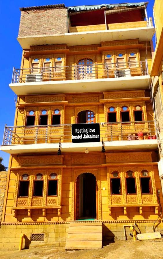 Resting Love Hostel Dzsaiszalmer Kültér fotó