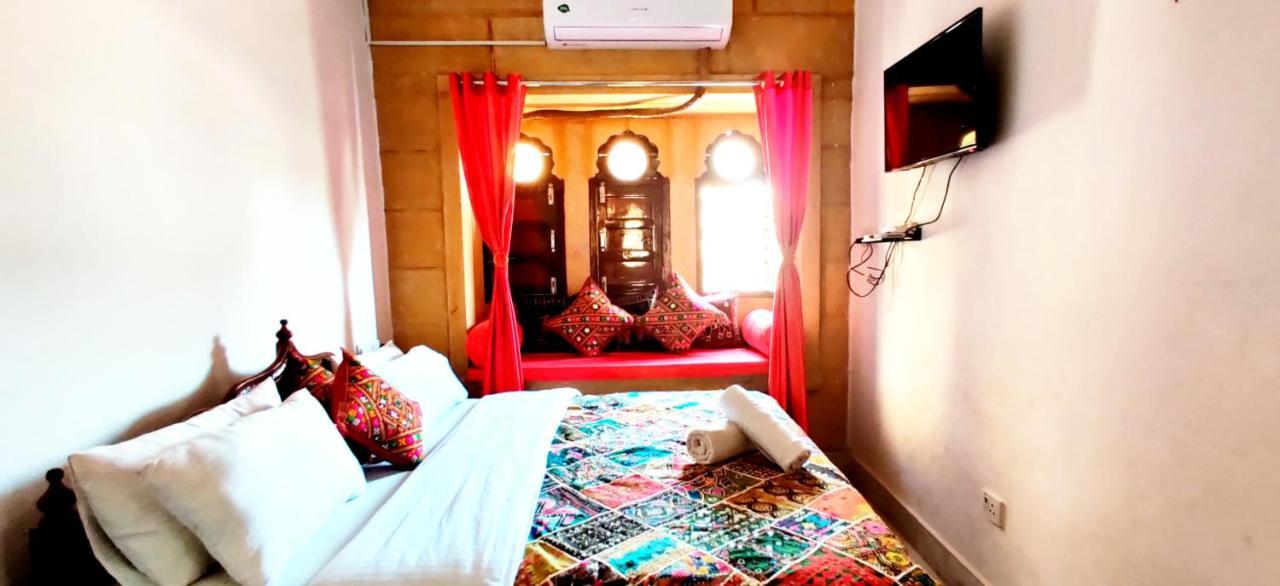 Resting Love Hostel Dzsaiszalmer Kültér fotó